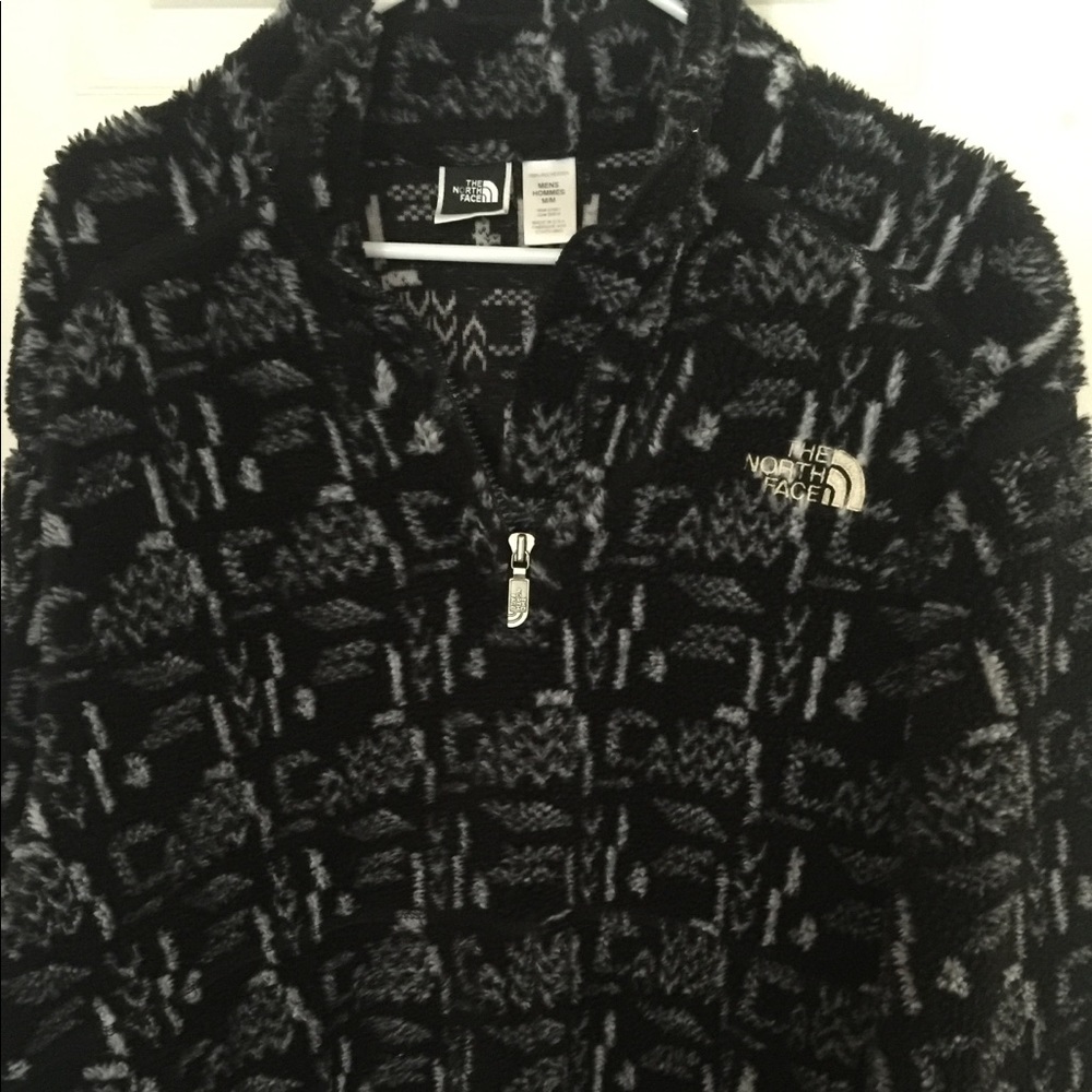 The North Face Sweater Medium
